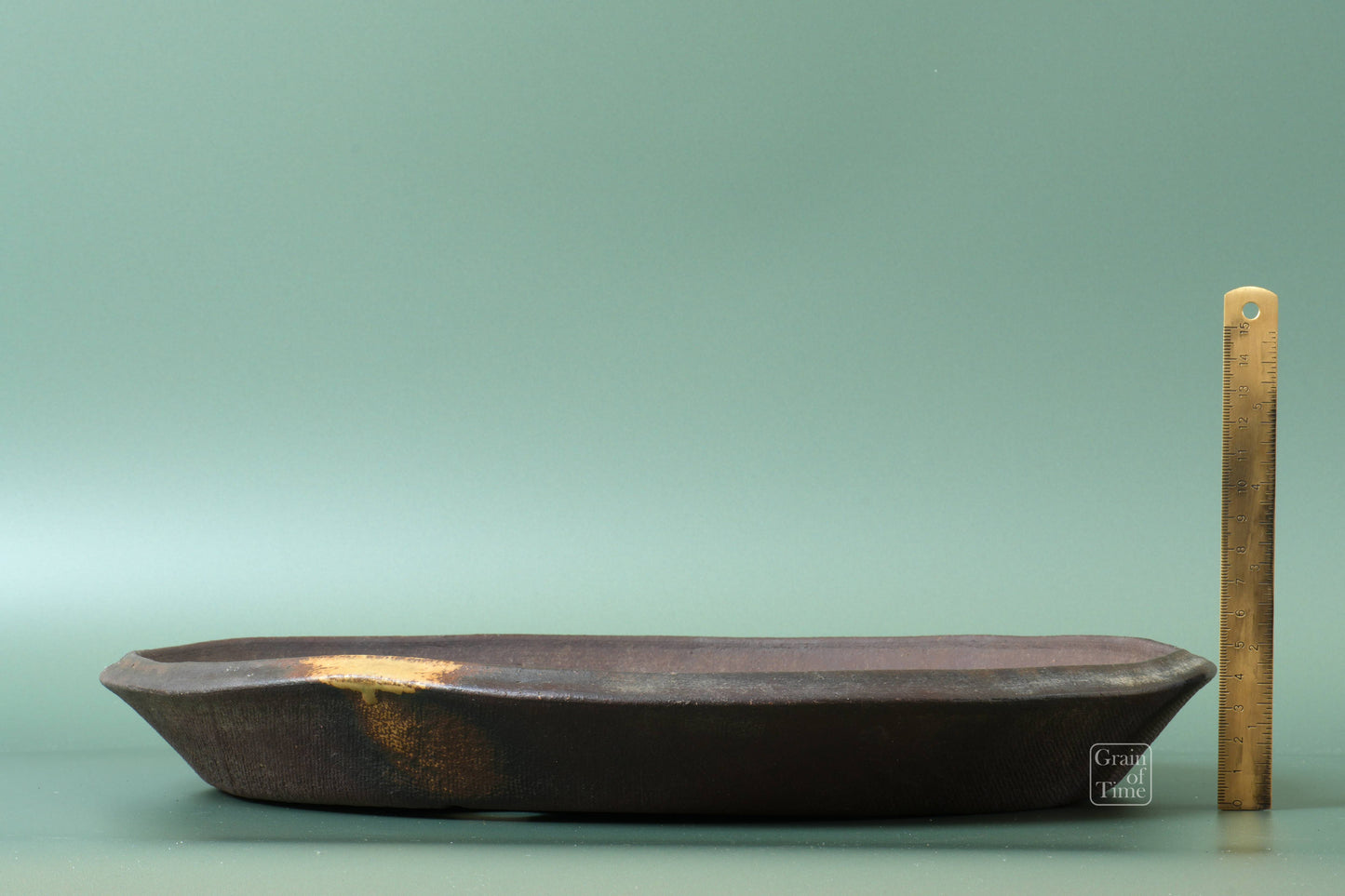 24621: Ryugaku Marutsune (Tokoname) - Nanban - 14½ in (37cm)