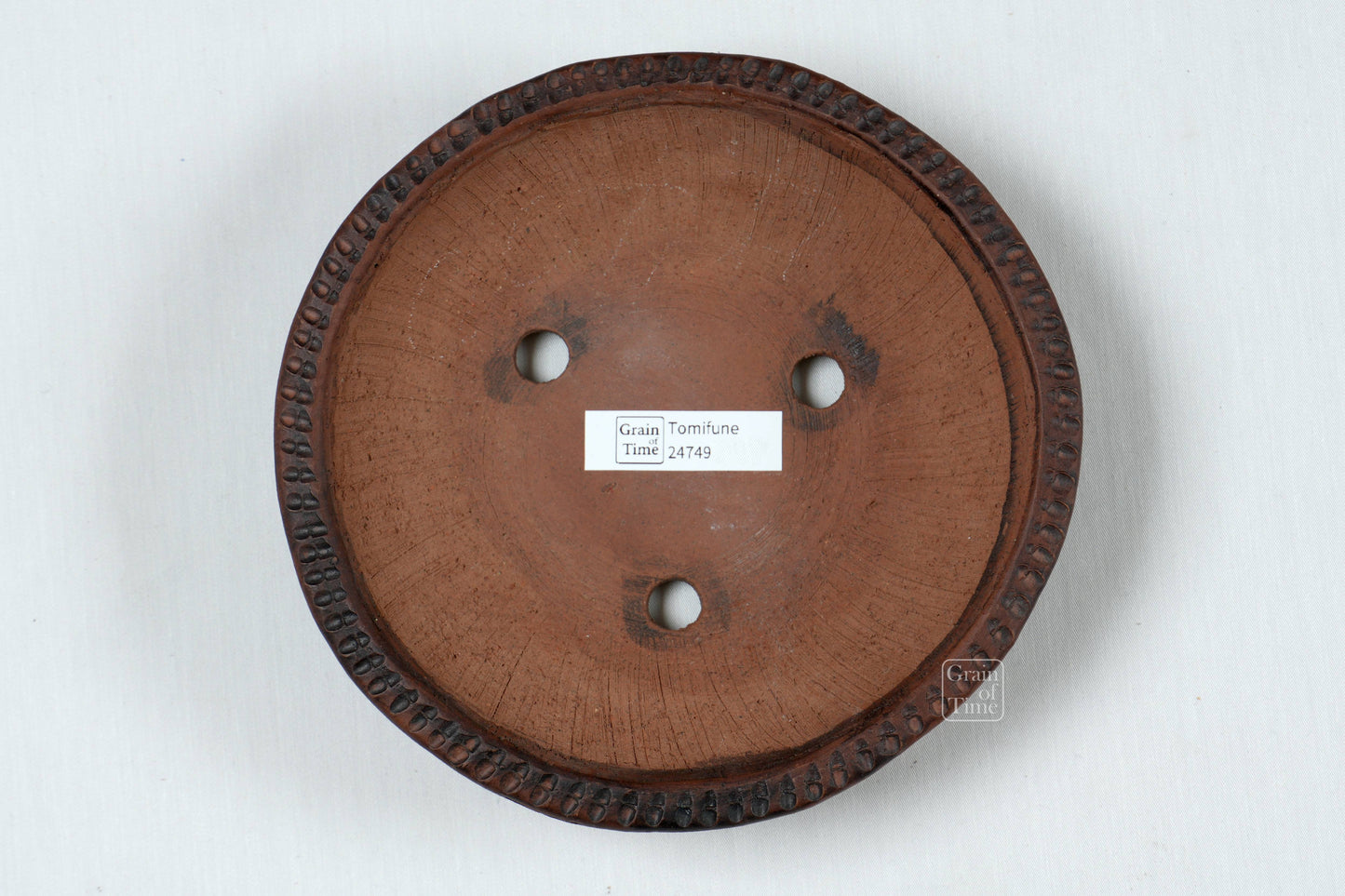 24749: Fusyu / Tomifune (Tokoname) - Round Pot - 7⅝ in (20cm)