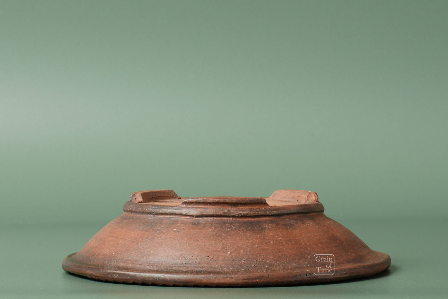 24749: Fusyu / Tomifune (Tokoname) - Round Pot - 7⅝ in (20cm)
