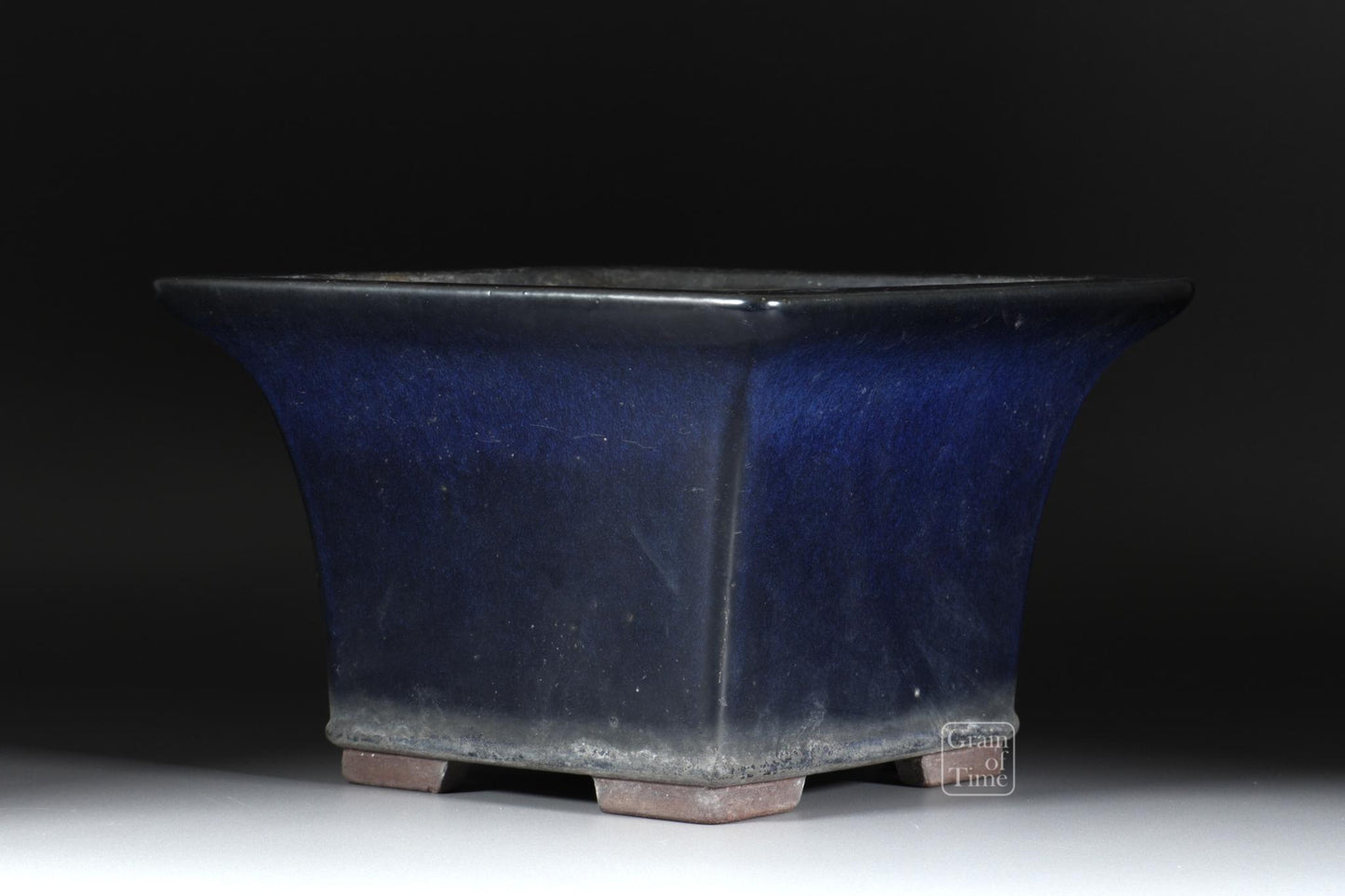 25005: Yamaaki (Tokoname) 3rd Gen - Ruri Blue Cascade 8¾ in (22cm)