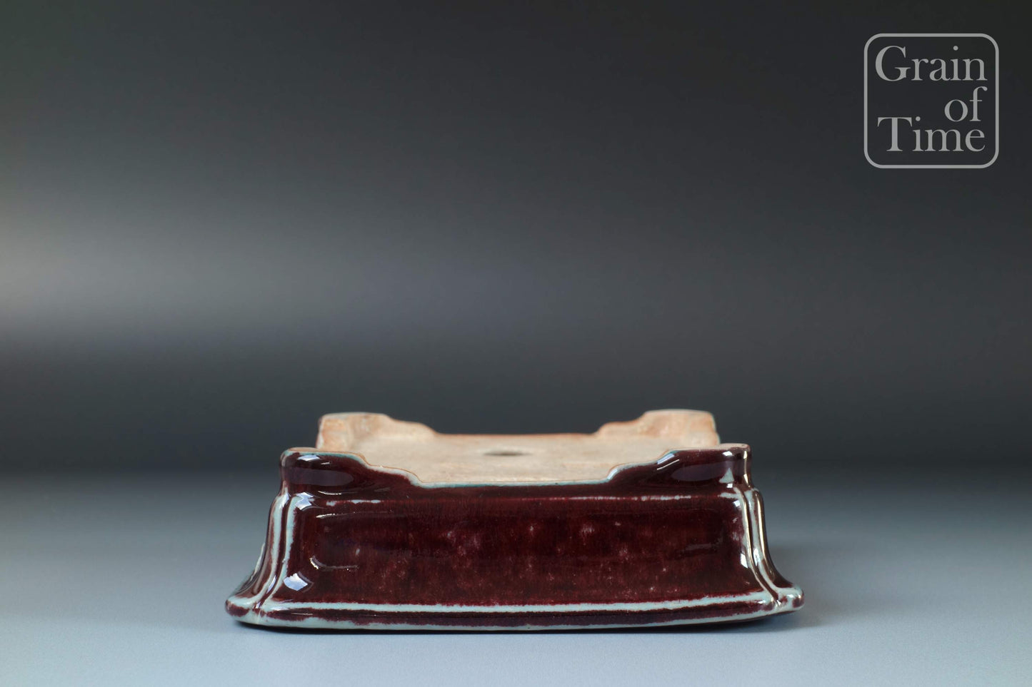 Jukuo Koyo (Tokoname) - Cinnabar Dragon Rectangle - 6⅜ in (16cm)