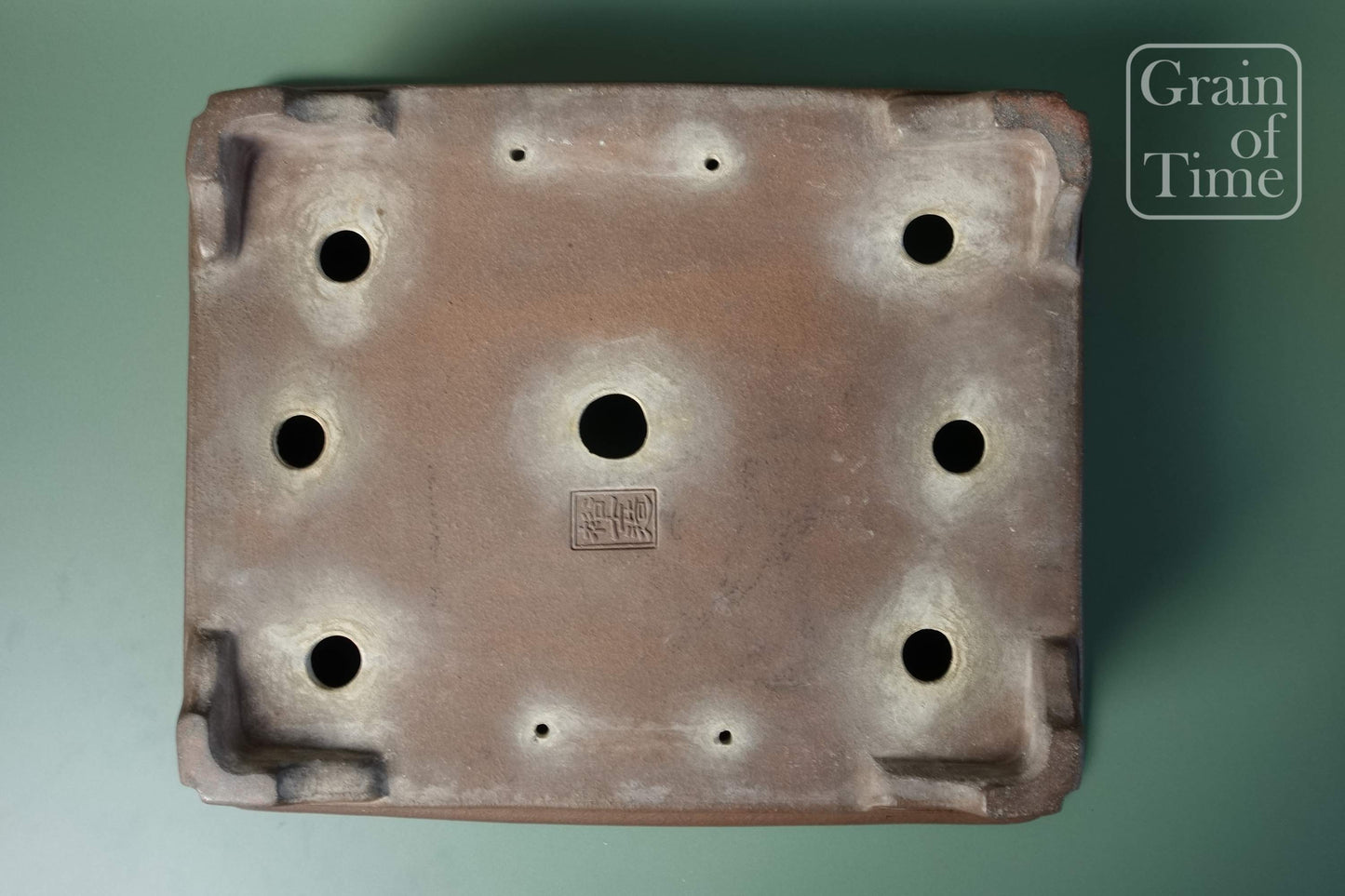 Yuji Nakano (Tokoname) - Unglazed Rectangle - 13¼ in (34cm)