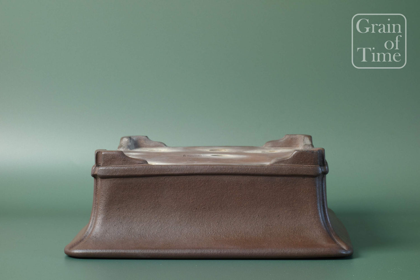 Yuji Nakano (Tokoname) - Unglazed Rectangle - 13¼ in (34cm)