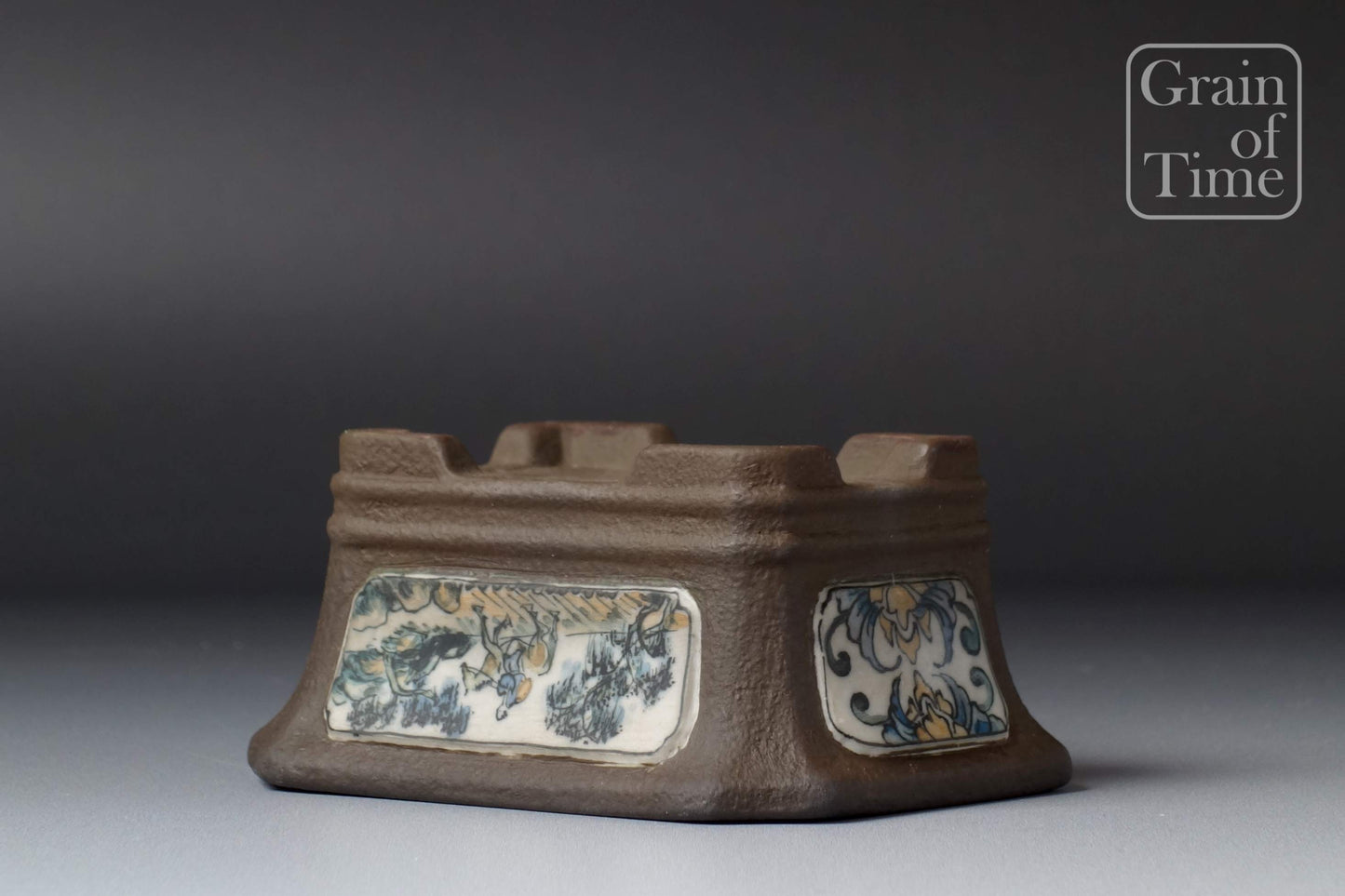 Ryokojuan (Tosui) - Rectangle with Painted Scenes - 80mm