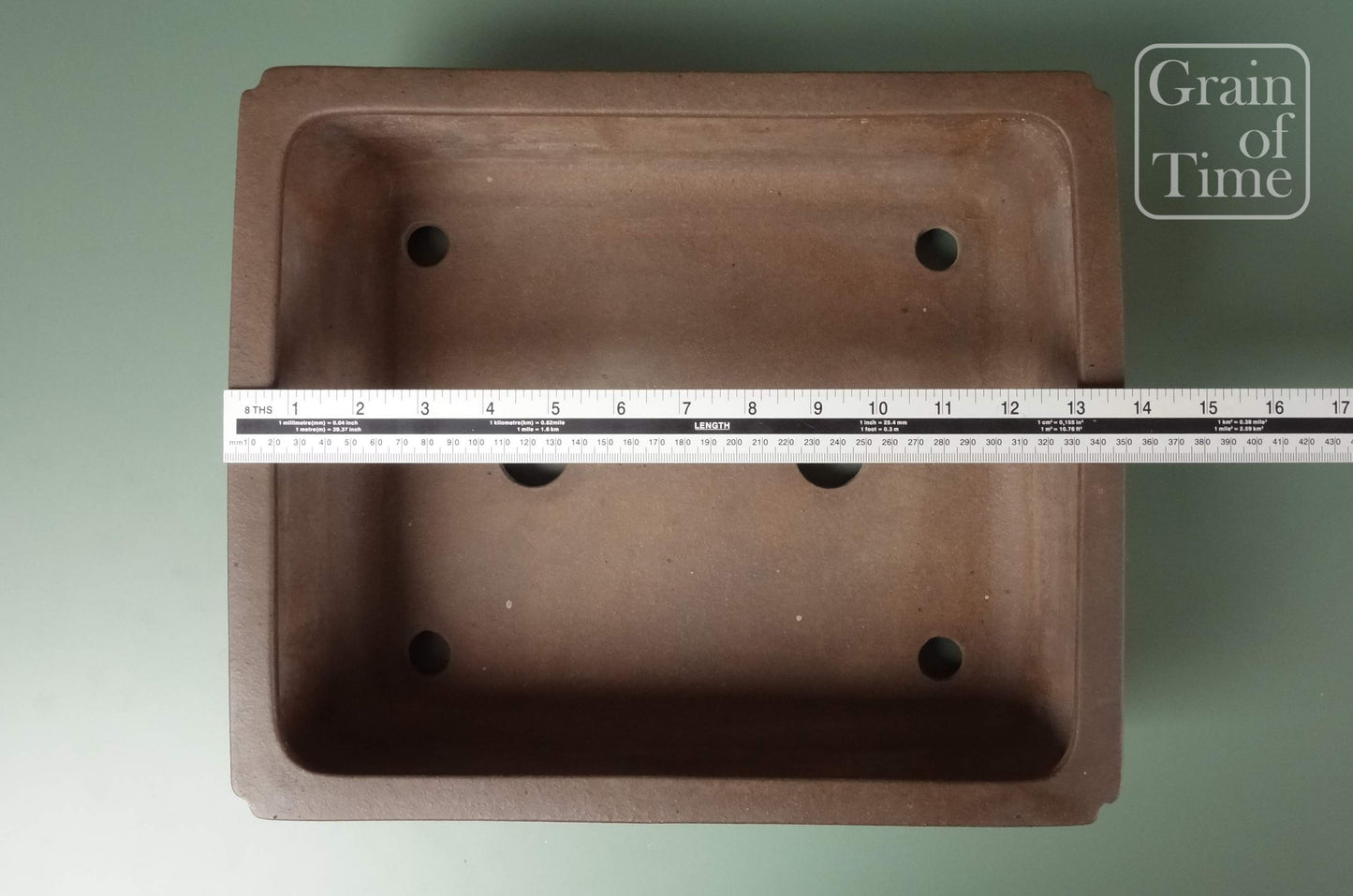 Yamaaki (2nd Gen. Koshosen) - Unglazed Rectangle - 13⅞ in (35cm)