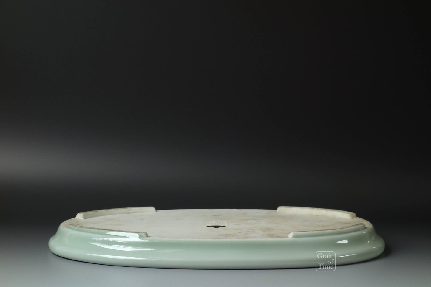 (24681) Juetsu Celadon Suiban - 15½ in (39cm)