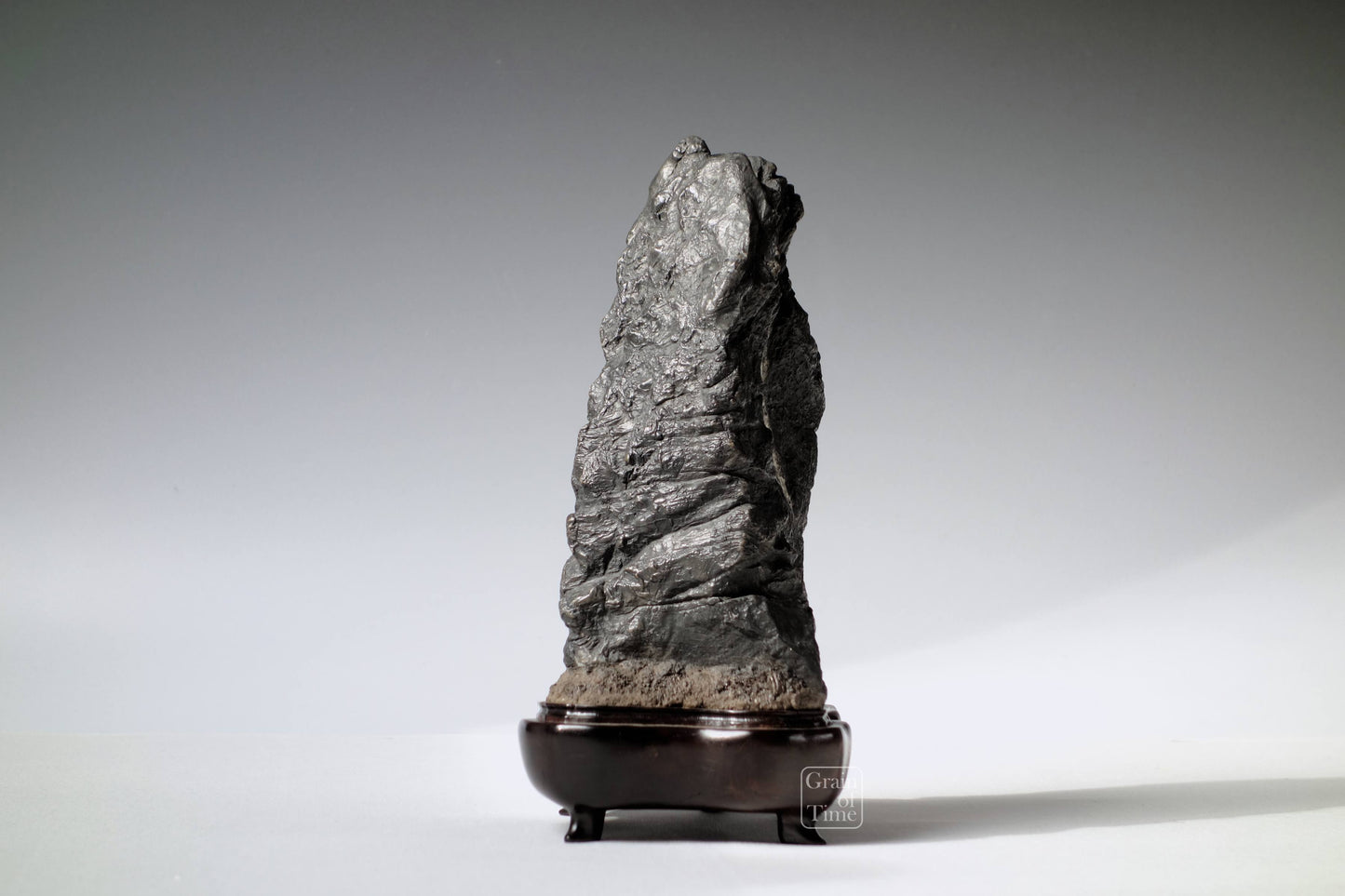 24537 - Furuya Waterfall Suiseki 9⅞ in - 25cm (tall)