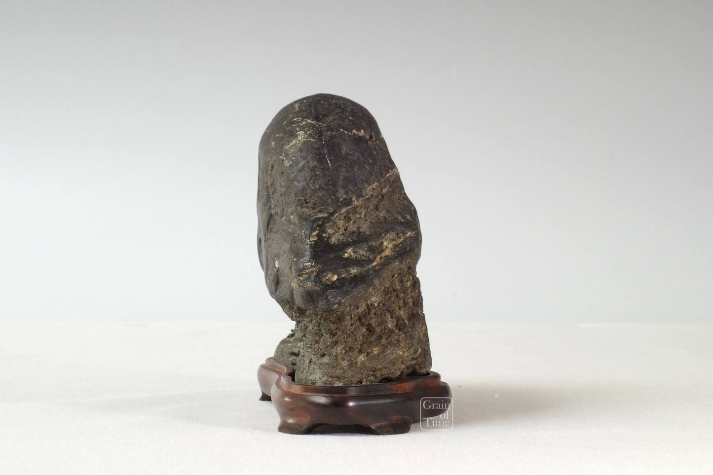 24258 - Hakkaisin Suiseki - 6¼ in (16cm)