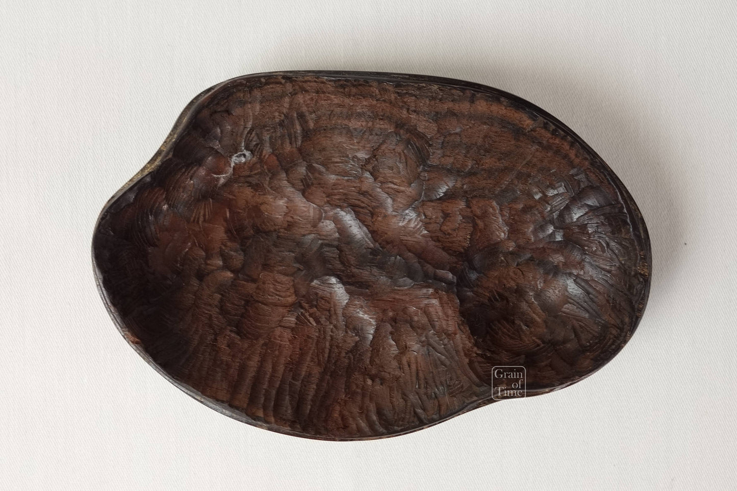 24270 - Maguro-Ishi Mountain Suiseki/Bonseki
