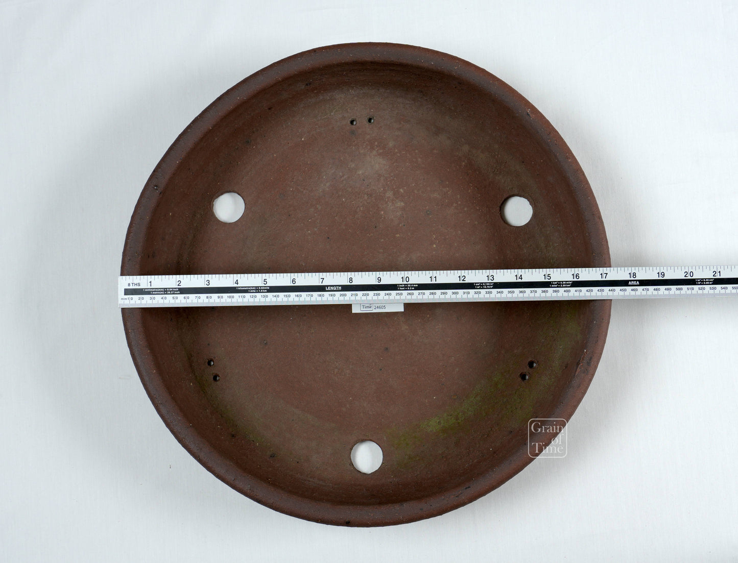 24605: Shouzan (Tokoname) - Unglazed Nanban - 17⅜ in (44 cm)