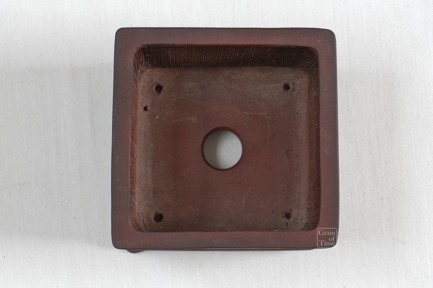 24805: Haruta Seifu - Unglazed Cascade - 3⅝ in (93mm)