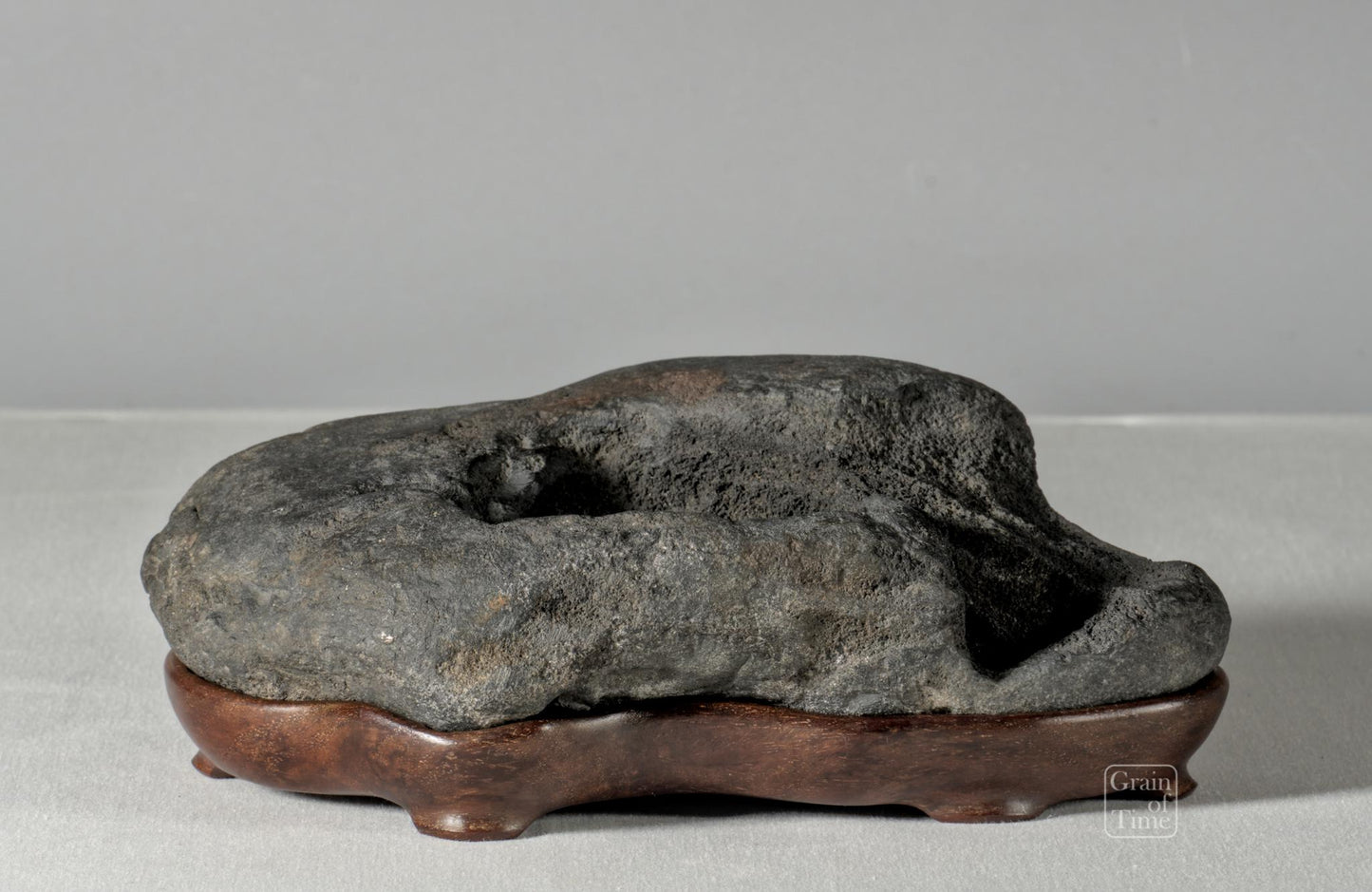 24995: Kamogawa Pool Suiseki - 8 in (20cm)