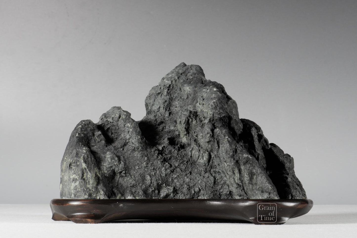 24905: Ibigawa Toyama Suiseki - 8in (20cm)