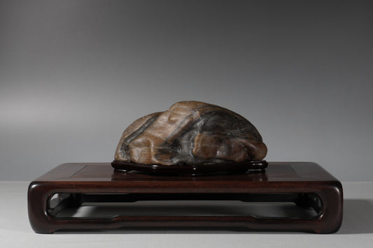 24278: Setagawa Tiger Stone - Soga Sanjin provenance - 9 in (22cm) - AVAILABLE