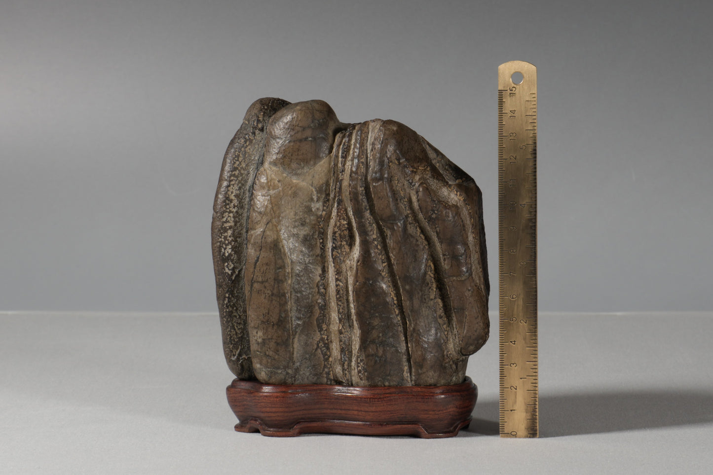 24223: Setagawa Tiger Stone - Soga Sanjin provenance - 5in (12cm) - AVAILABLE