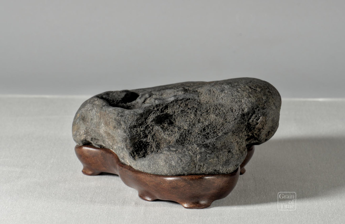 24995: Kamogawa Pool Suiseki - 8 in (20cm)