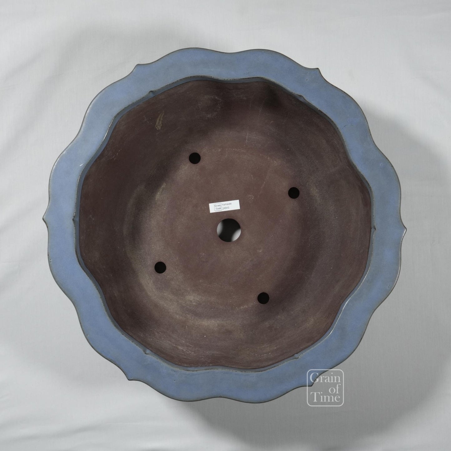 24943: Yamaaki (Tokoname) 3rd Gen - Kinyo (Pale Blue) Rinka - 21 in (53cm)