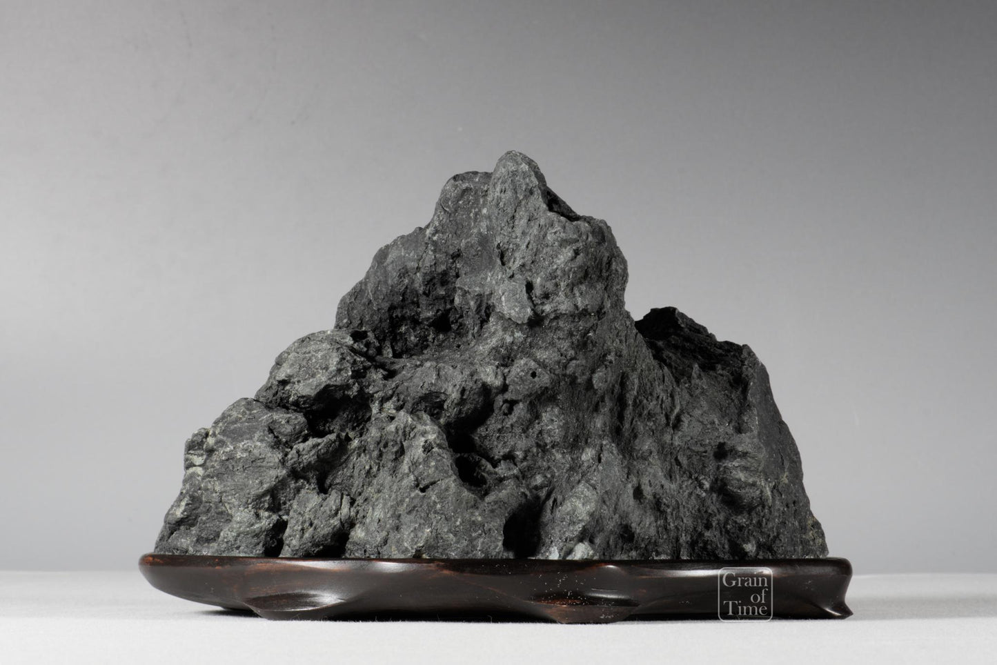 24905: Ibigawa Toyama Suiseki - 8in (20cm)