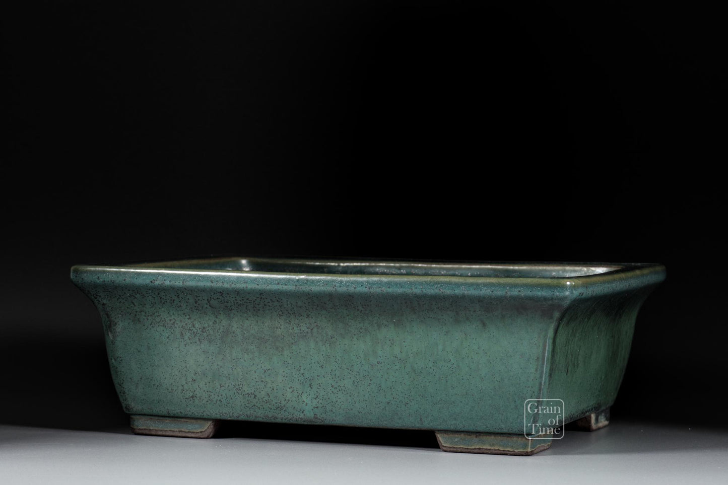 24968: Yamaaki (Tokoname) 3rd Gen - Green Rectangle - 12⅜ in (32cm)