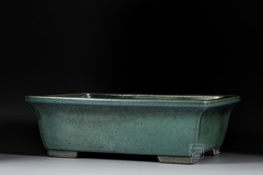 24968: Yamaaki (Tokoname) 3rd Gen - Green Rectangle - 12⅜ in (32cm)