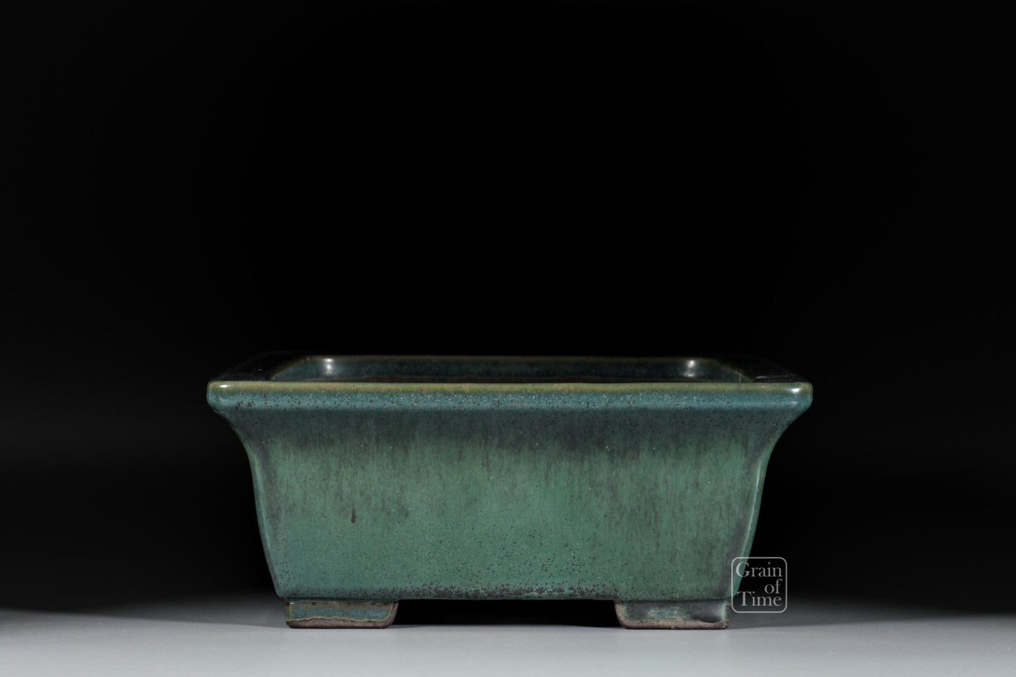 24968: Yamaaki (Tokoname) 3rd Gen - Green Rectangle - 12⅜ in (32cm)