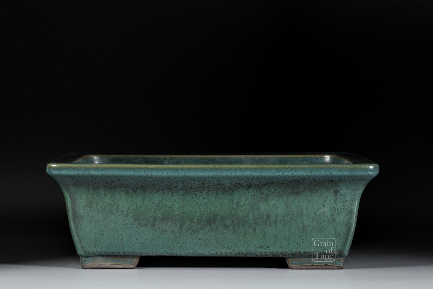 24968: Yamaaki (Tokoname) 3rd Gen - Green Rectangle - 12⅜ in (32cm)