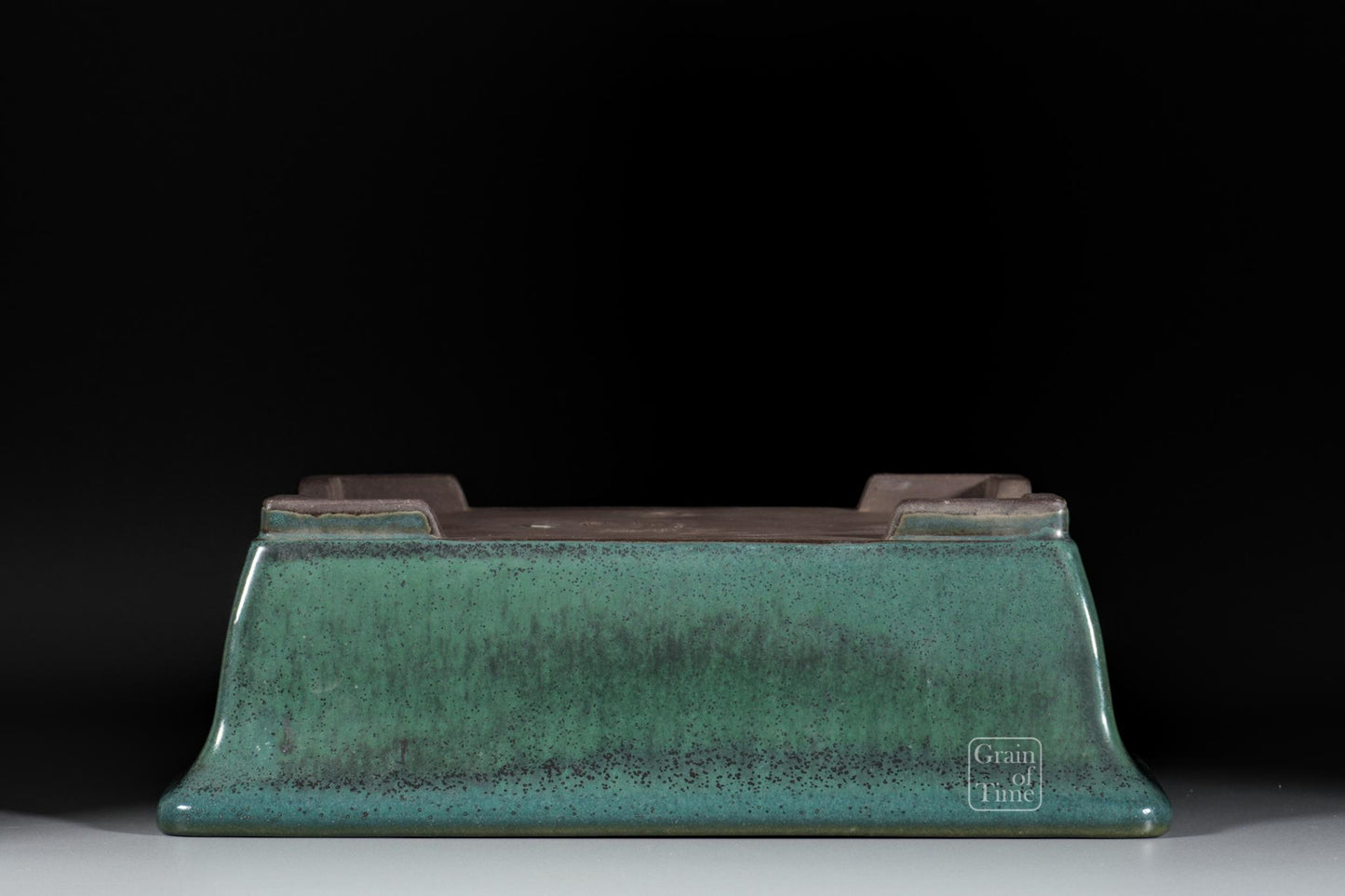 24968: Yamaaki (Tokoname) 3rd Gen - Green Rectangle - 12⅜ in (32cm)