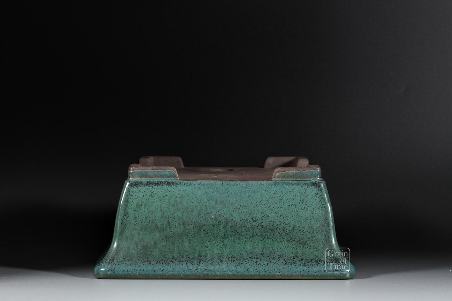 24968: Yamaaki (Tokoname) 3rd Gen - Green Rectangle - 12⅜ in (32cm)