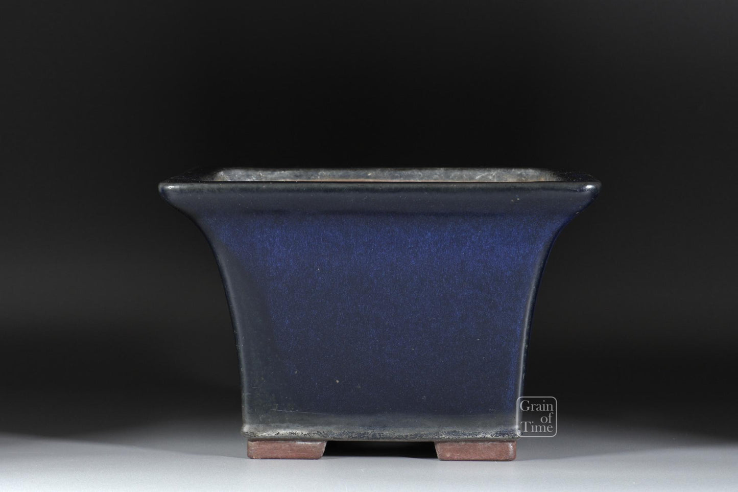 25005: Yamaaki (Tokoname) 3rd Gen - Ruri Blue Cascade 8¾ in (22cm)