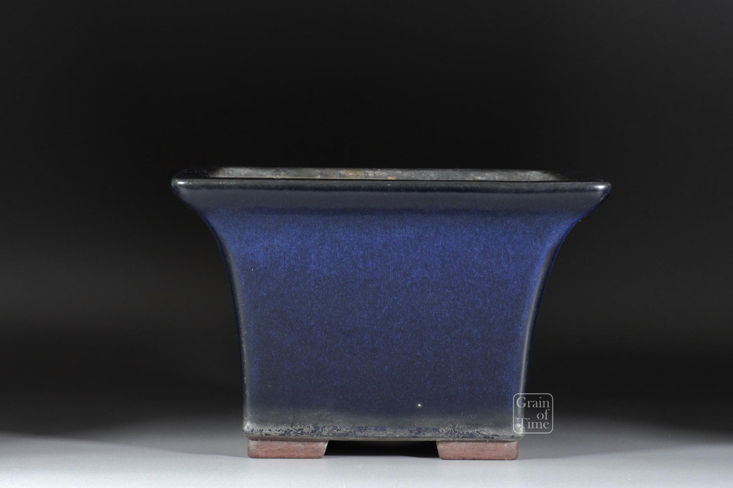 25005: Yamaaki (Tokoname) 3rd Gen - Ruri Blue Cascade 8¾ in (22cm)