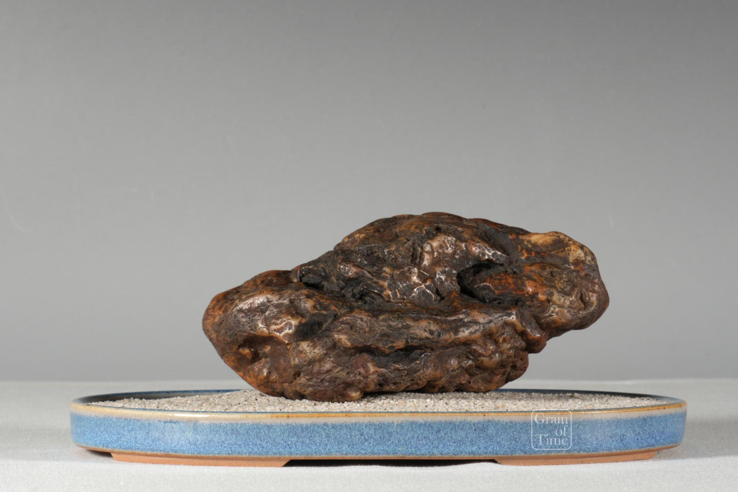 24958: Kamuikotan Suiseki - "Buddhas Hand" - 5½ in (14cm)