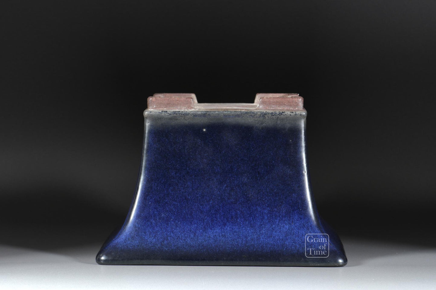 25005: Yamaaki (Tokoname) 3rd Gen - Ruri Blue Cascade 8¾ in (22cm)