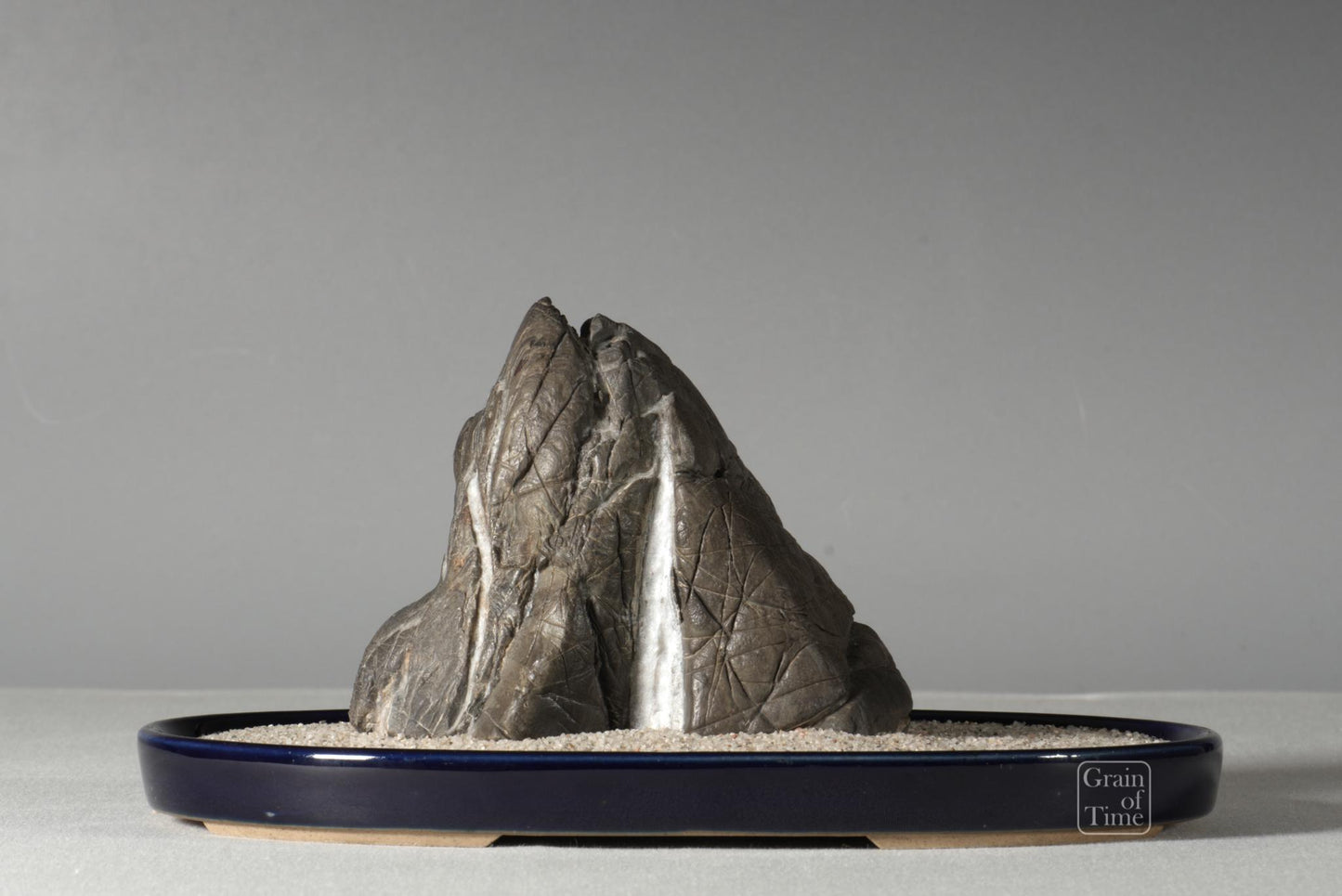 25028: Abegawa Waterfall / Mountain Suiseki - 4¾ (12cm)