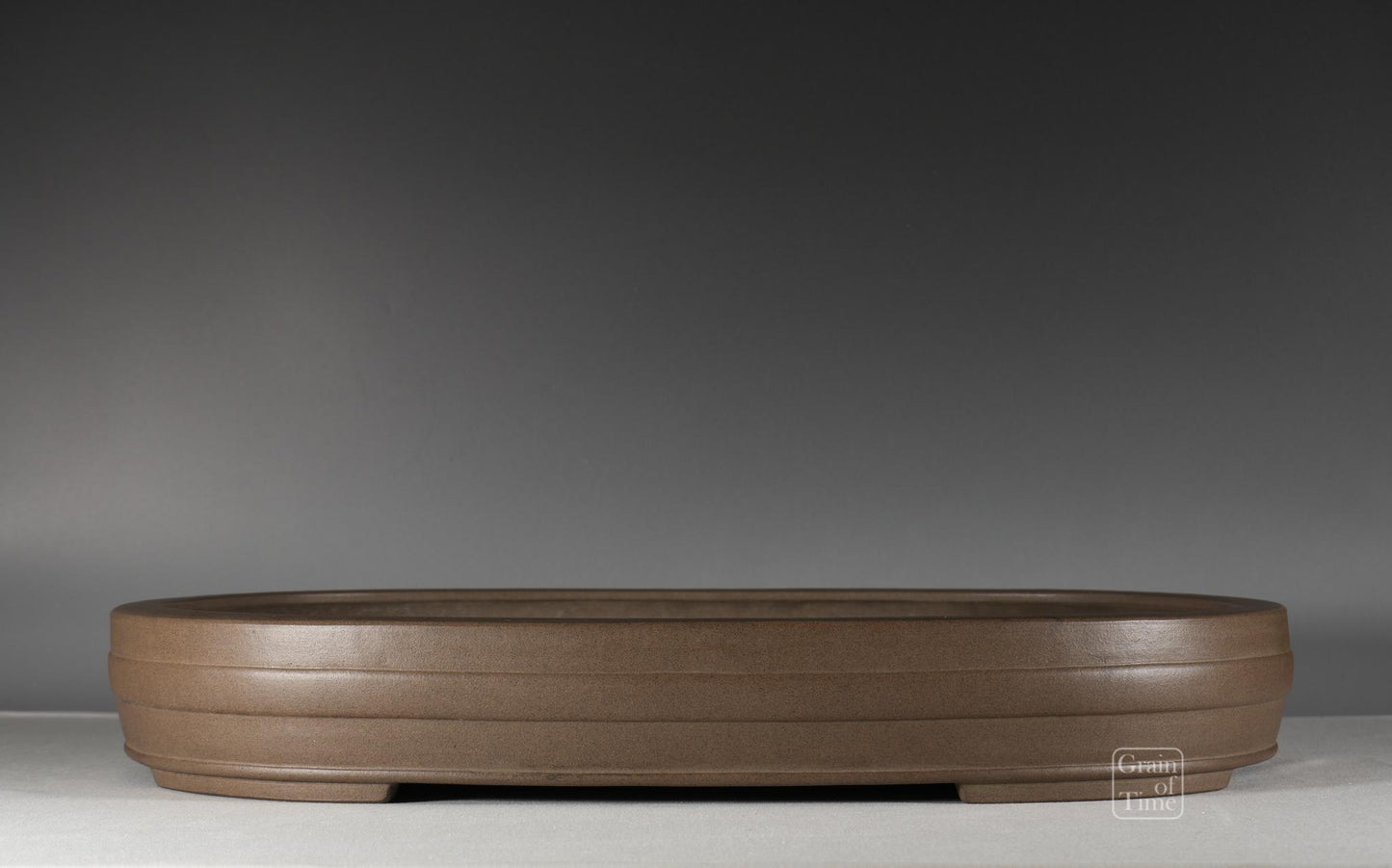 25083: Keizan Hisada (Tokoname) - Unglazed Oval - 22½ in (57cm)