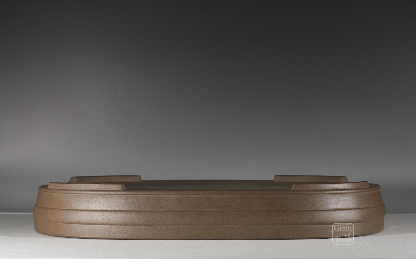 25083: Keizan Hisada (Tokoname) - Unglazed Oval - 22½ in (57cm)