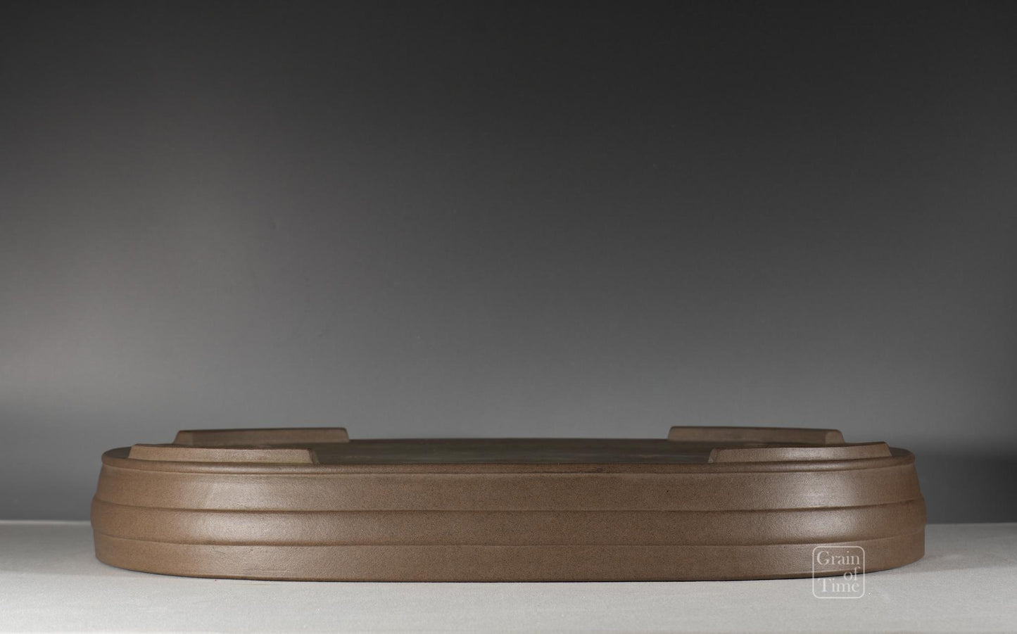 25083: Keizan Hisada (Tokoname) - Unglazed Oval - 22½ in (57cm)