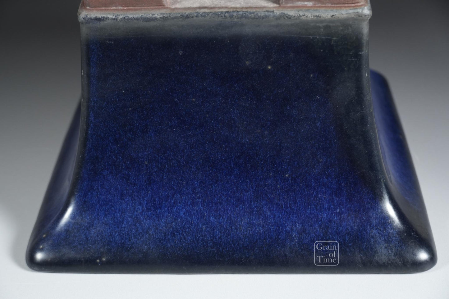 25005: Yamaaki (Tokoname) 3rd Gen - Ruri Blue Cascade 8¾ in (22cm)