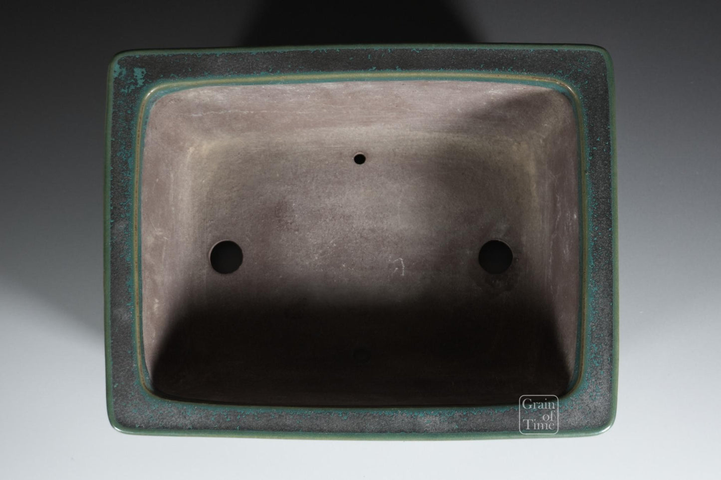 24968: Yamaaki (Tokoname) 3rd Gen - Green Rectangle - 12⅜ in (32cm)