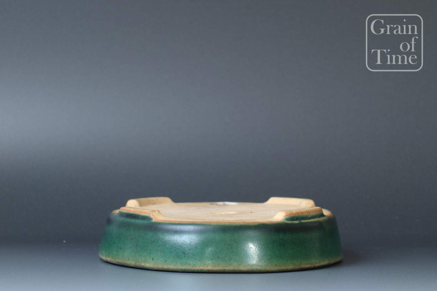 Ikkou (Tokoname) - Oribe green Oval - 6¾ in (17cm)