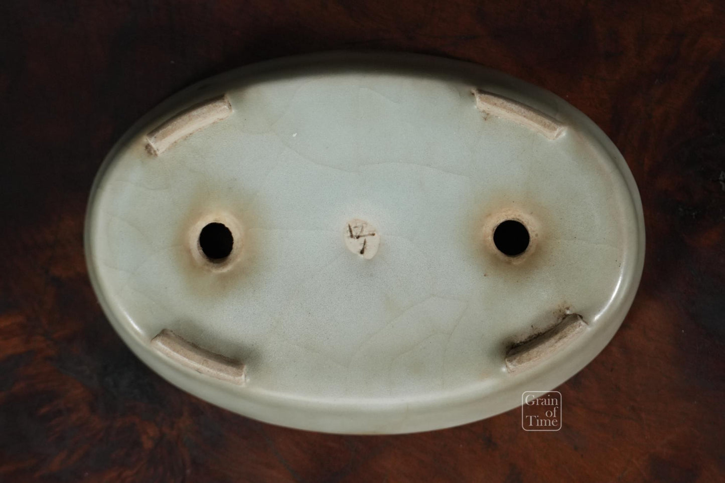 24977: Imaoka Machinao - Celadon Oval w/ Patina - 4⅝ in (12cm)