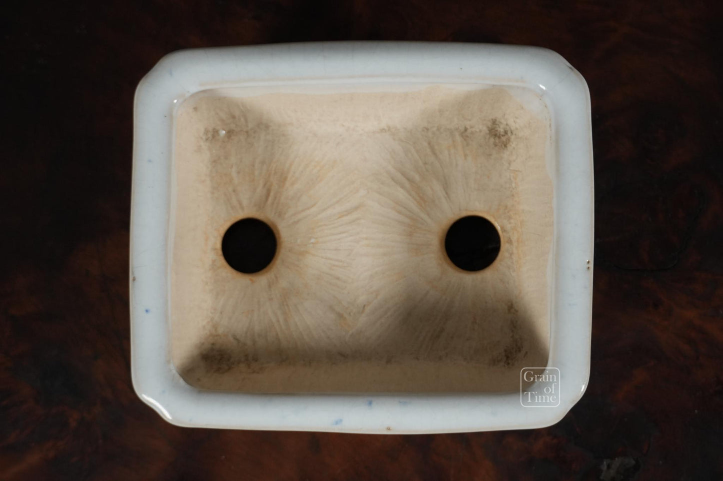 24948: Shunka Seizan - White Rectangle - 5½ in (14cm)