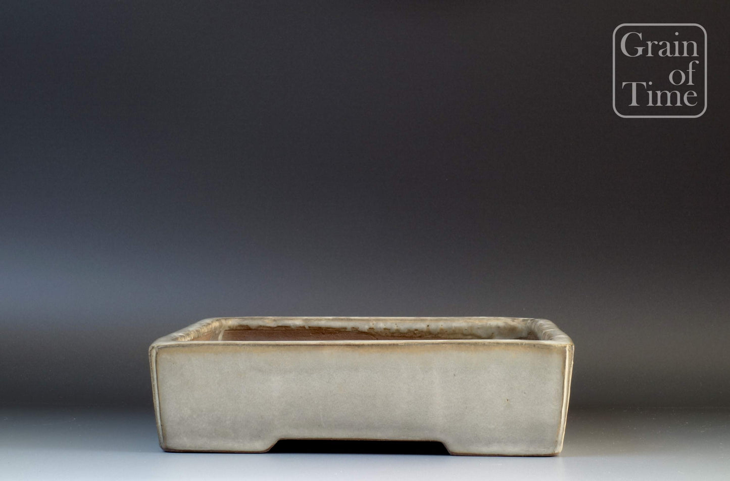 Yoshimura Shuho (Tokoname) - 12⅝ in (32cm) White Glaze, w/ Patina