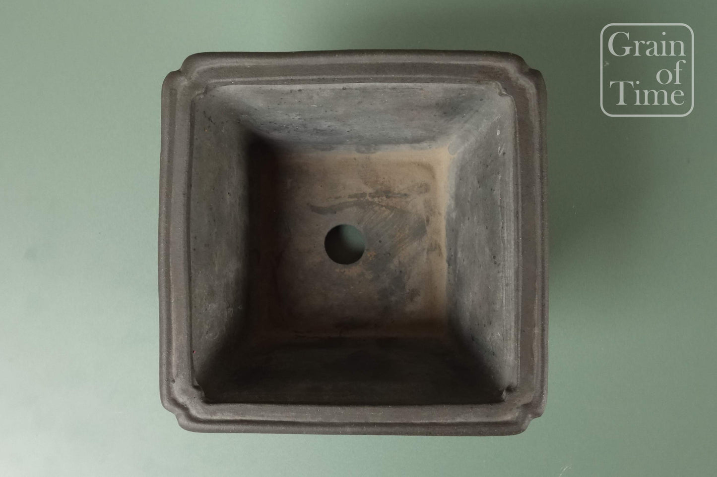 Tosui - Unglazed Black Cascade - 4½ in (11cm)