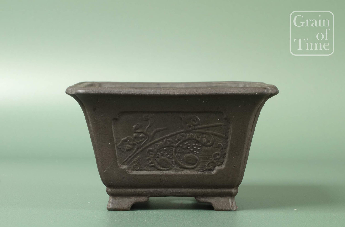 Tosui - Unglazed Black Cascade - 4½ in (11cm)