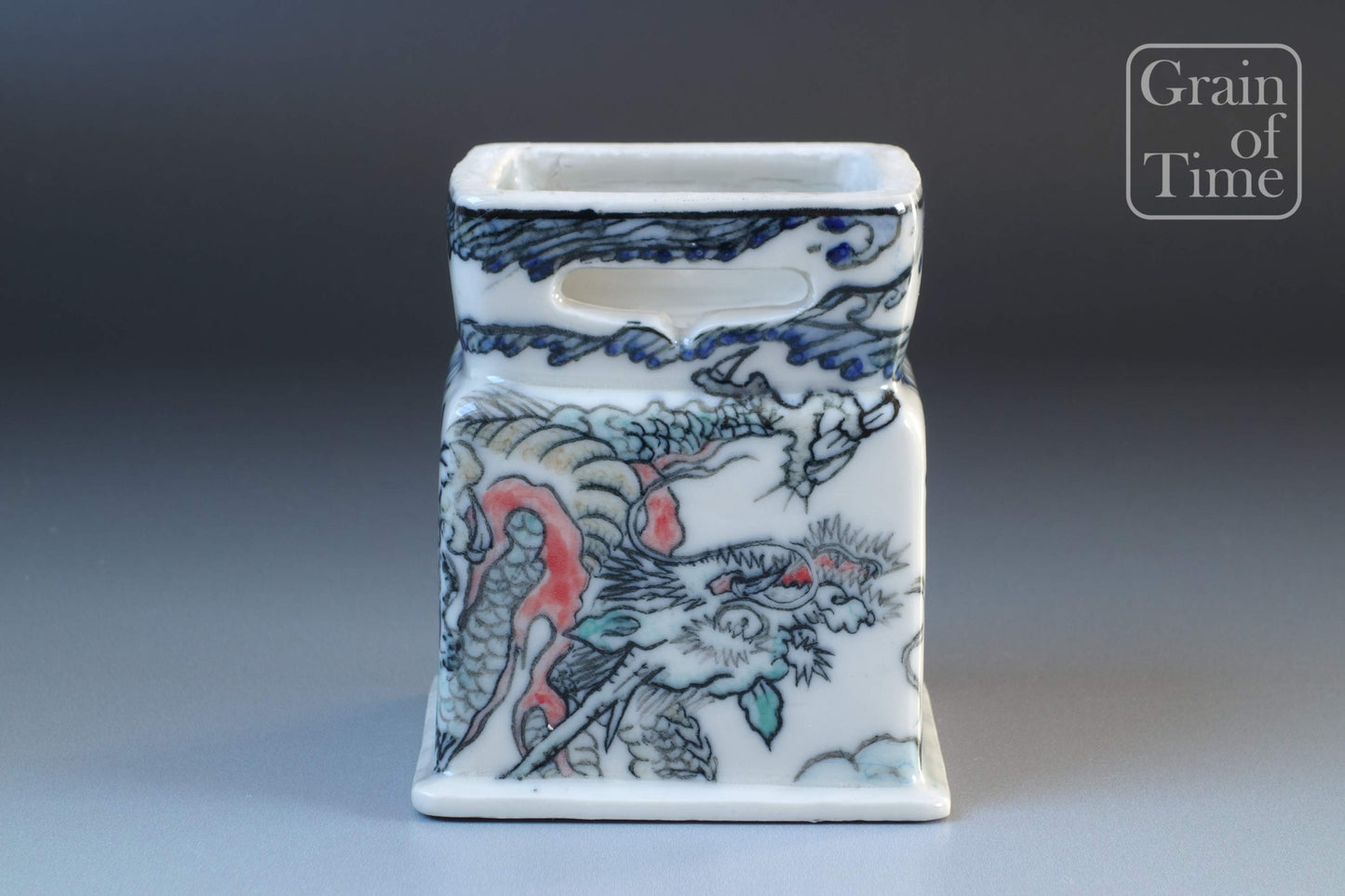 Toho - Dragon Cascade - 3in (75mm)