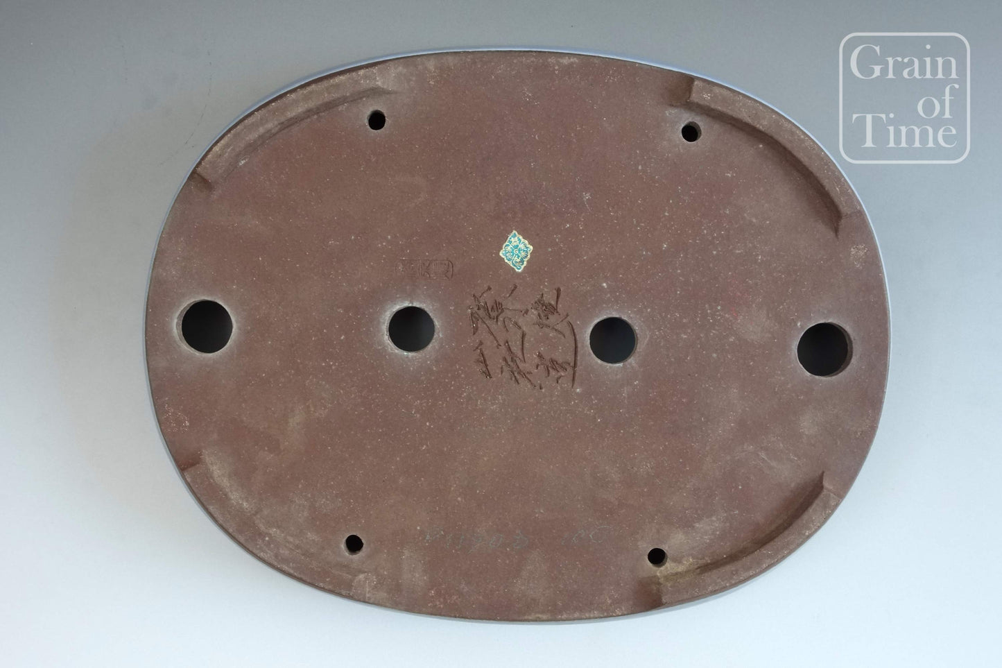 Yamaaki (Tokoname) 3rd Gen - Kinyo Blue Oval - 14½ in (37cm)