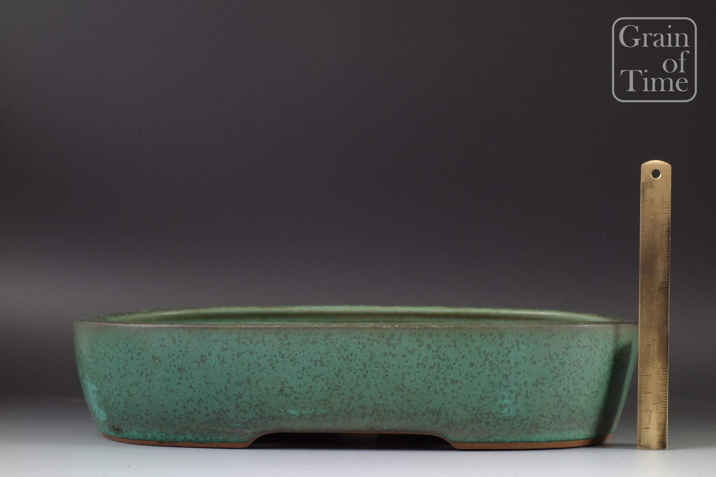 Yamafusa /Sanbo (Tokoname) - Green Rounded Rectangle - 13⅝ in (35cm)