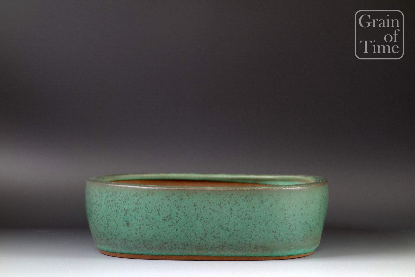 Yamafusa /Sanbo (Tokoname) - Green Rounded Rectangle - 13⅝ in (35cm)