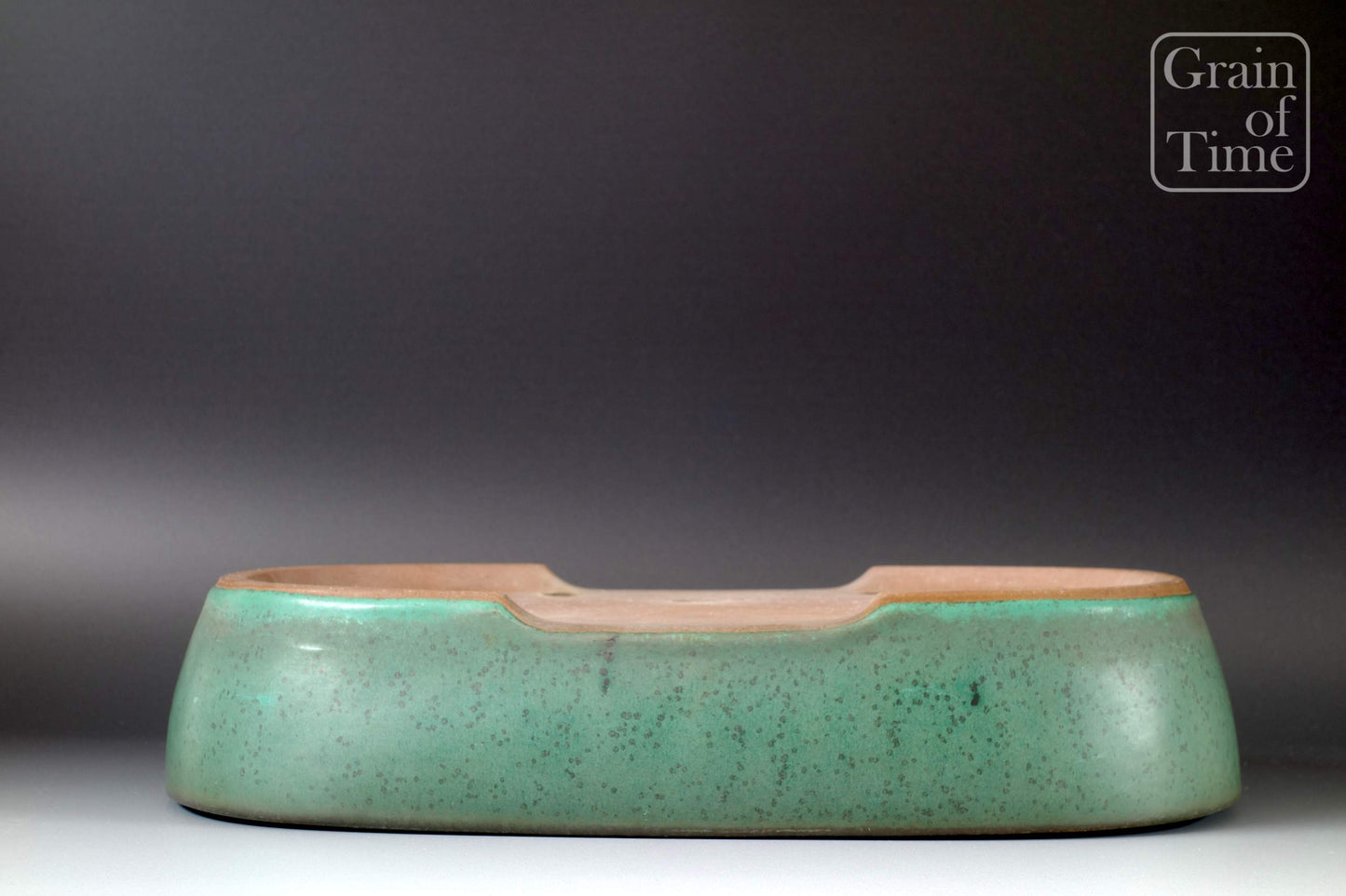 Yamafusa /Sanbo (Tokoname) - Green Rounded Rectangle - 13⅝ in (35cm)