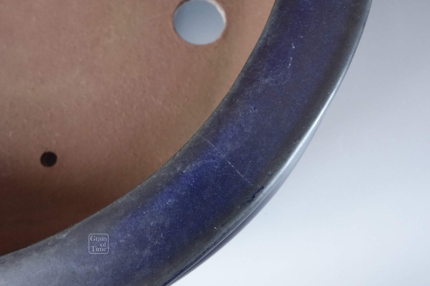 24341: Yamaaki (Tokoname) 3rd Gen - Ruri Blue Bag Oval - 13¾ in (35cm)